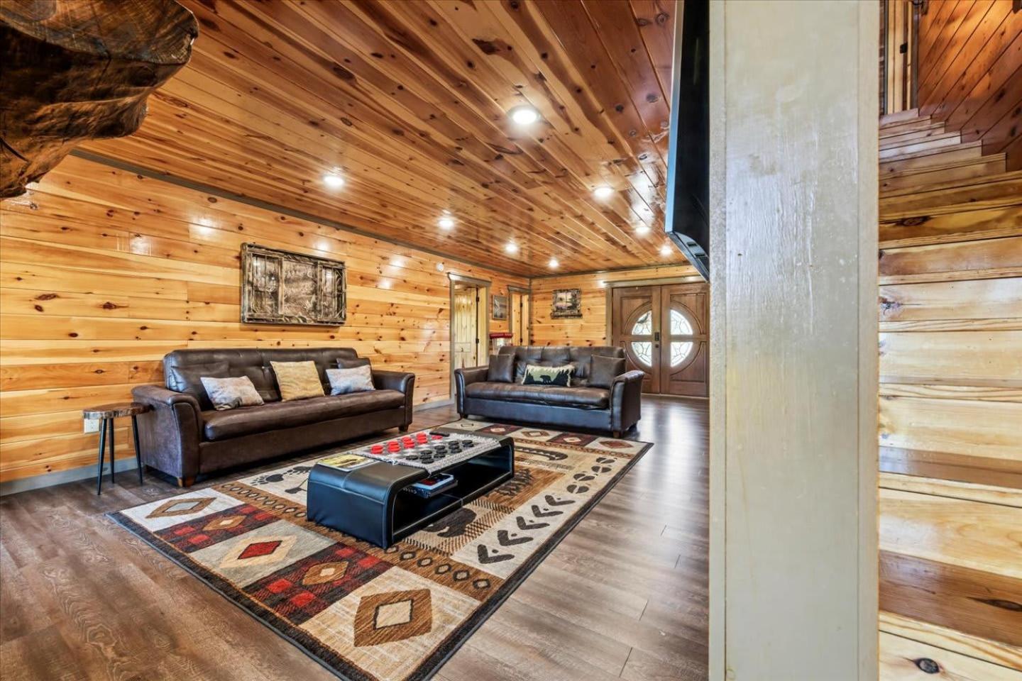 Indoor Pool, Volleyball Beach, Mountain View, Luxury Gatlinburg Exterior photo