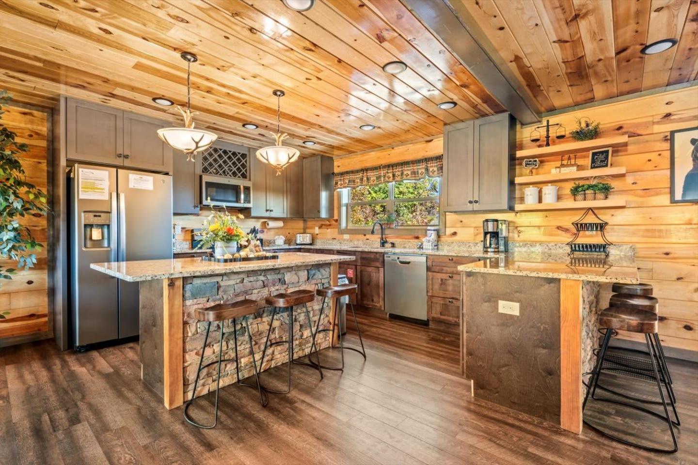 Indoor Pool, Volleyball Beach, Mountain View, Luxury Gatlinburg Exterior photo