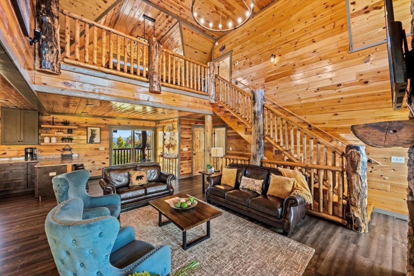 Indoor Pool, Volleyball Beach, Mountain View, Luxury Gatlinburg Exterior photo