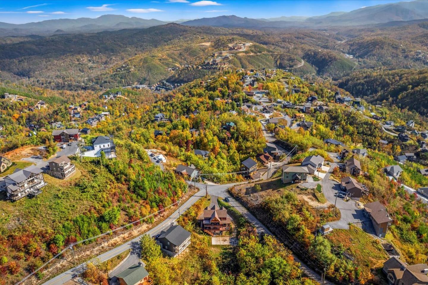 Indoor Pool, Volleyball Beach, Mountain View, Luxury Gatlinburg Exterior photo